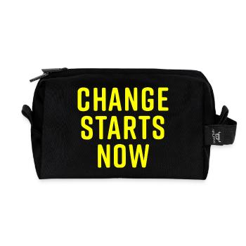 change starts now - Recycelte Kulturtasche - Schwarz - Vorne