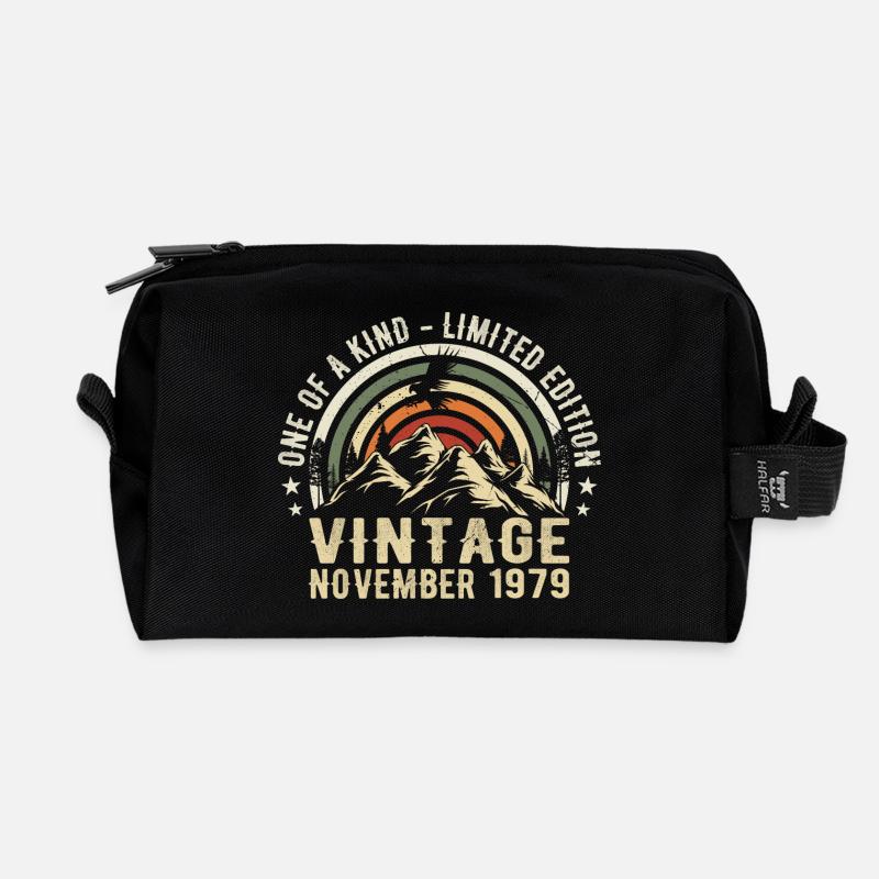 November 1979 Geburtstag - November 1979 Geschenk - Recycelte Kulturtasche - Schwarz