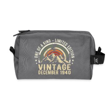 December 1940 - Excellent since December 1940 - Recycled Toiletry Zip Bag - anthracite - Front