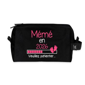 Mémé en 2026 Cadeau Future Grand-Mère - Trousse de toilette en tissu recyclé - noir - Devant