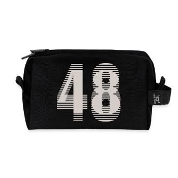 Numéro de course 48 – Passion du sport automobile - Trousse de toilette en tissu recyclé - noir - Devant