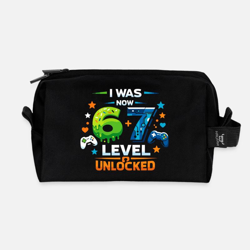 I was 6 Now Level 7 - 67 six seven - Recycelte Kulturtasche - Schwarz