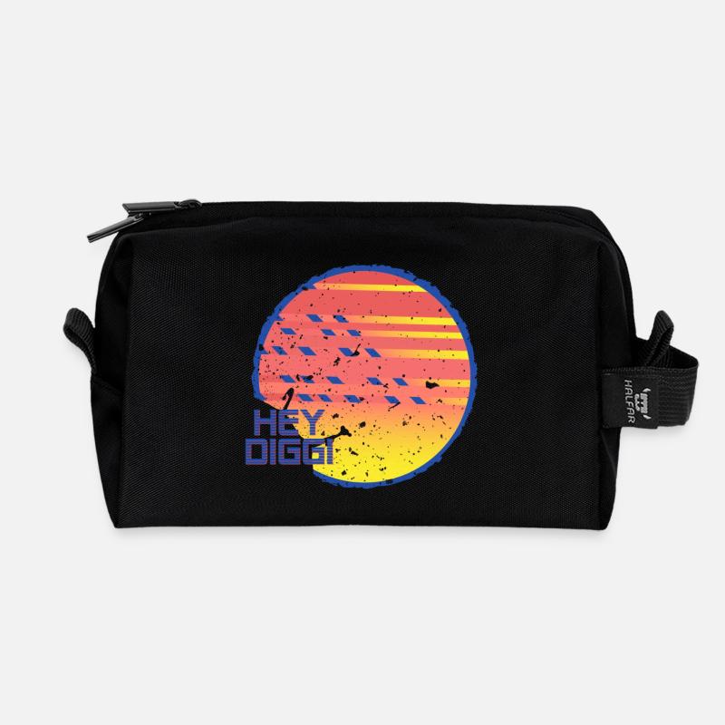 Hey Diggi - Recycled Toiletry Zip Bag - black