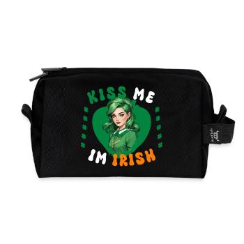 Kiss me, I'm Irish - Recycled Toiletry Zip Bag - black - Front