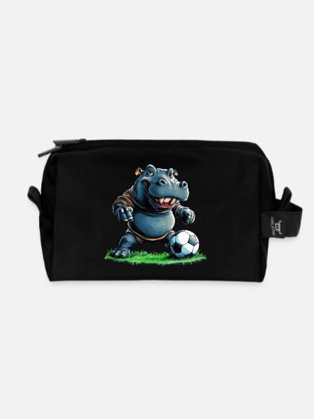 Fussballer Nilpferd - Recycelte Kulturtasche - Schwarz
