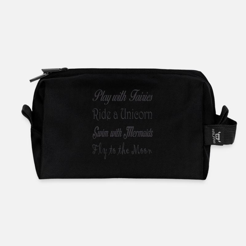 Play with Fairies - Schultertasche aus Recycling M - Recycelte Kulturtasche - Schwarz