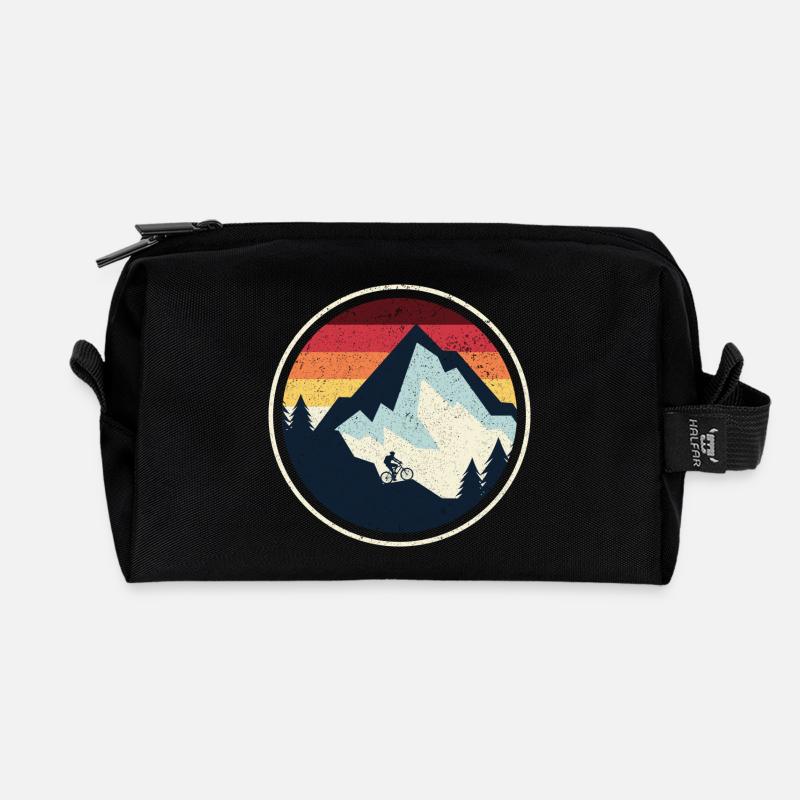 Sunset Peak MTB Silhouette - Recycelte Kulturtasche - Schwarz