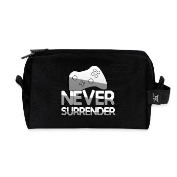 NEVER SURRENDER + Controller - Gaming - Recycled Toiletry Zip Bag - black - Front