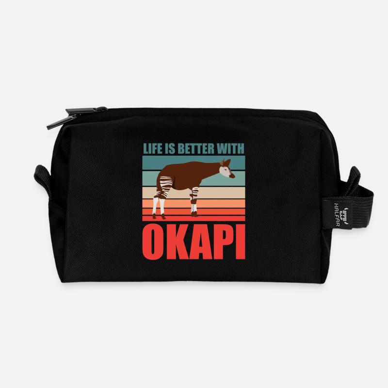 Okapi im Einklang mit der Natur - Recycelte Kulturtasche - Schwarz