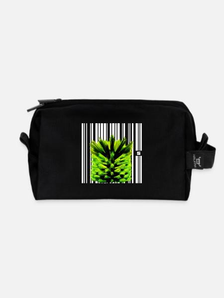 SPOT - KULT - Recycelte Kulturtasche - Schwarz