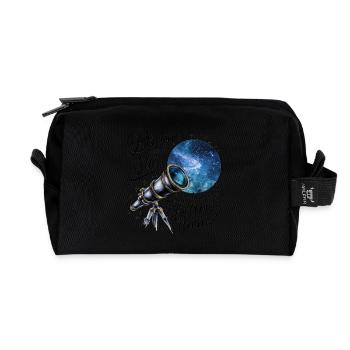 Träume sind wie Sterne, du musst ihnen nur folgen. - Recycelte Kulturtasche - Schwarz - Vorne