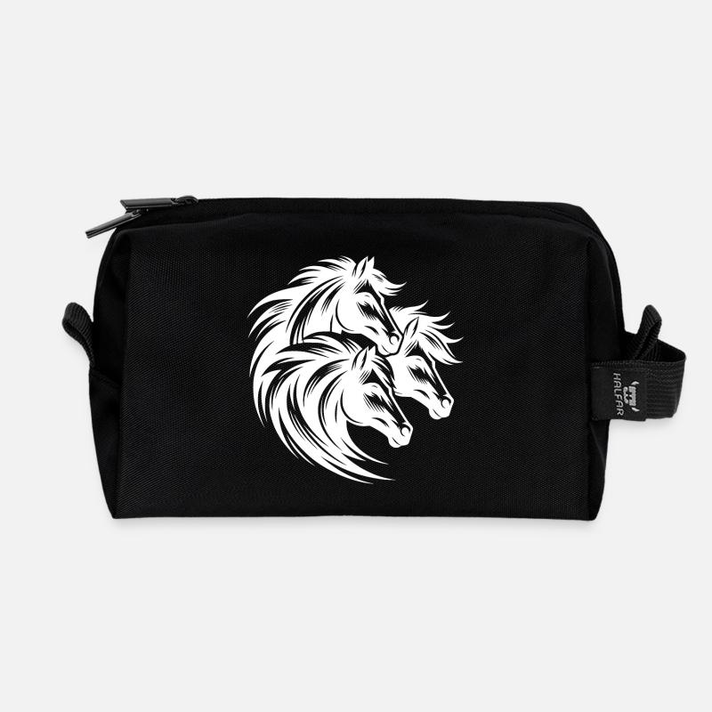 Drei Pferdeköpfe mit eleganter wilder Mähne - Recycelte Kulturtasche - Schwarz
