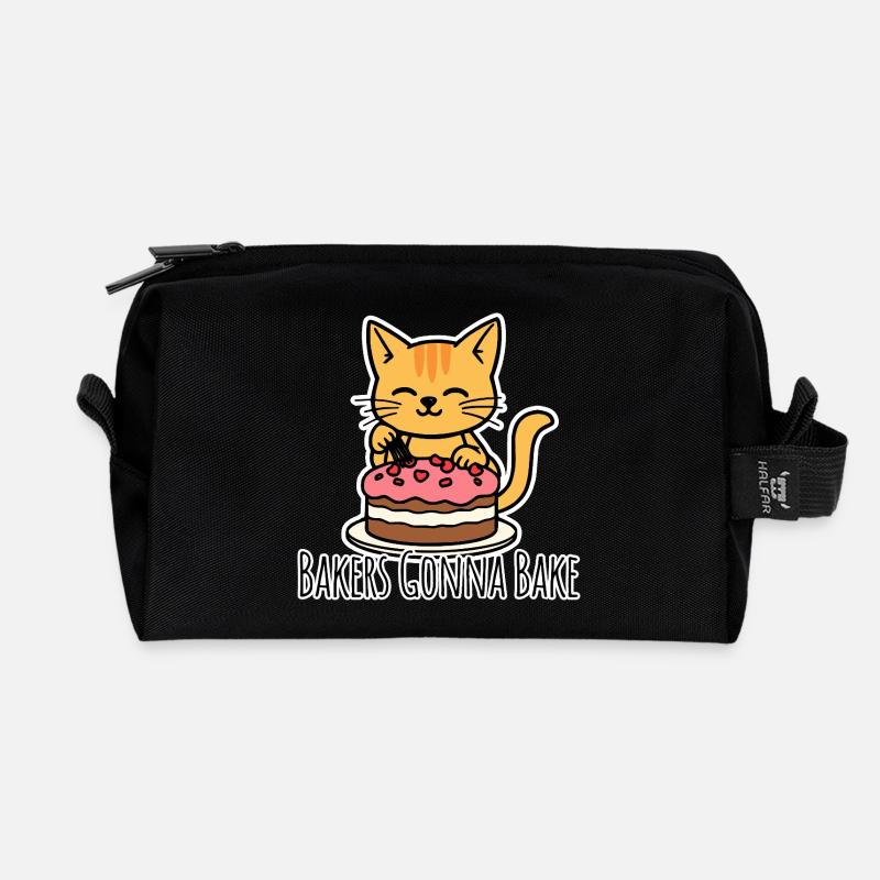 The cute baker cat bakes a cake! - Recycled Toiletry Zip Bag - black