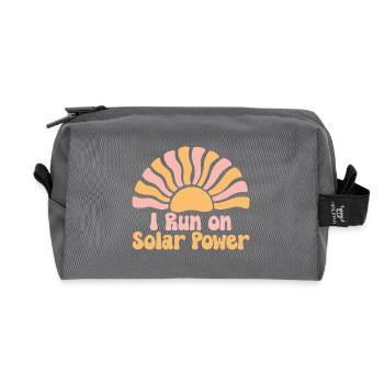 Je fonctionne à l’énergie solaire - Trousse de toilette en tissu recyclé - anthracite - Devant