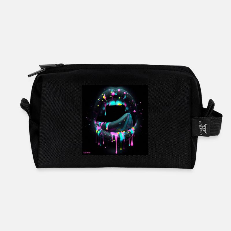 BoucheNoirePeinture - Recycled Toiletry Zip Bag - black