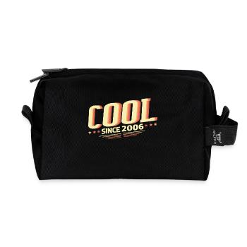 Cool seit 2006 - Recycelte Kulturtasche - Schwarz - Vorne