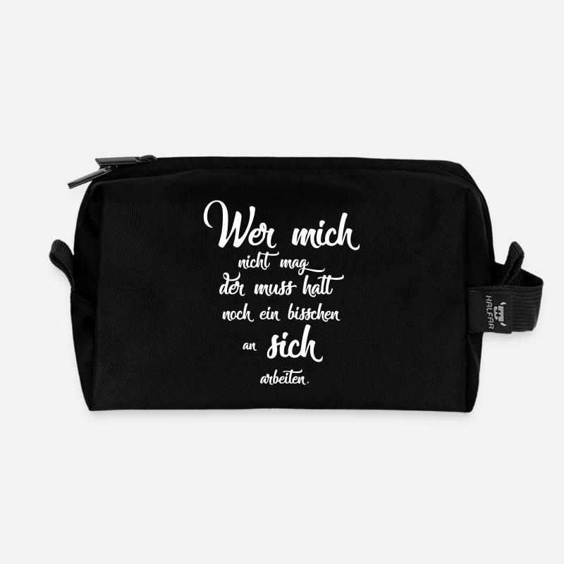 Wer mich nicht mag der muss halt noch ein bisschen - Recycelte Kulturtasche - Schwarz