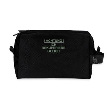 Achtung ich rekuperiere gleich - Recycelte Kulturtasche - Schwarz - Vorne