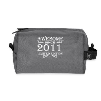 2011 - Millésime 2011 - Fantastique depuis 2011 - Trousse de toilette en tissu recyclé - anthracite - Devant