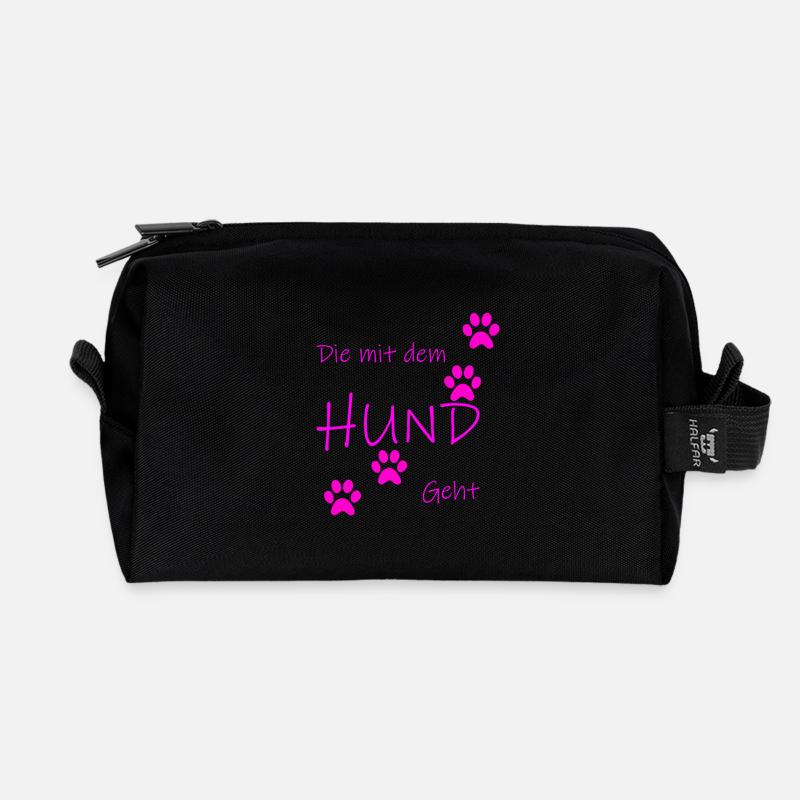 Die mit dem Hund geht - Recycelte Kulturtasche - Schwarz