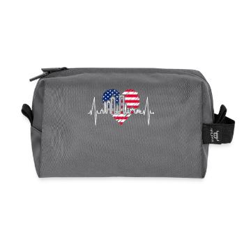 Boston Skyline Herzschlag USA Flagge Herz Liebe - Recycelte Kulturtasche - Anthrazit - Vorne