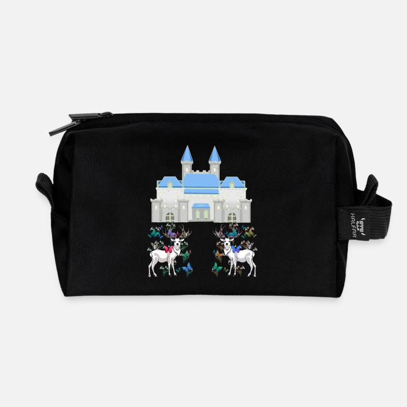 Schloss Märchen Hirsche Schmetterlinge Frühling - Recycelte Kulturtasche - Schwarz