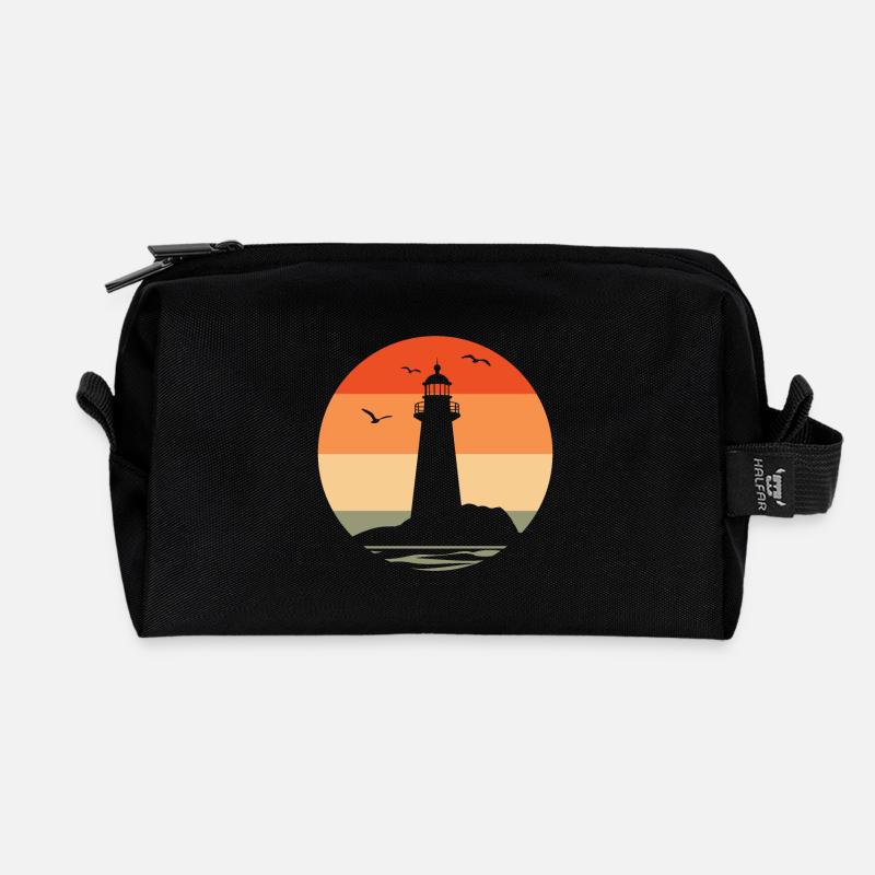 Leuchtturm im Sonnenuntergang - Recycelte Kulturtasche - Schwarz