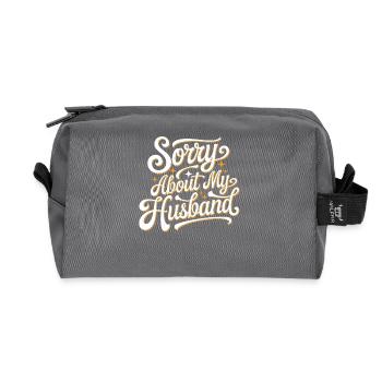 Sorry About My Husband 17 - Recycelte Kulturtasche - Anthrazit - Vorne