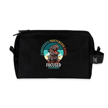 Unbothered Moisturized Happy Hippo In My Lane - Recycelte Kulturtasche - Schwarz - Vorne
