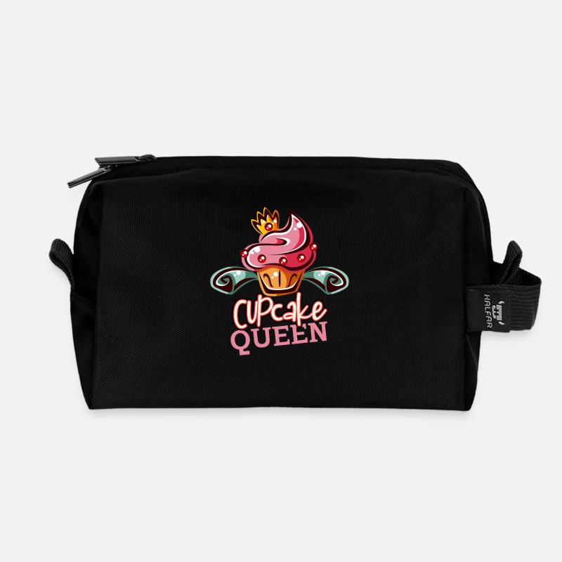 Krönchen auf, Cupcake an – die Queen ist da! - Recycelte Kulturtasche - Schwarz