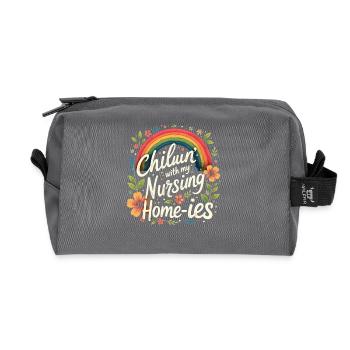 Chillin' With My Nursing Home-ies Funny Nursing - Trousse de toilette en tissu recyclé - anthracite - Devant