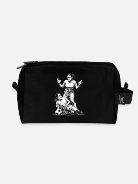 Foul in women's football! Shirt with strong posture - Recycled Toiletry Zip Bag - black