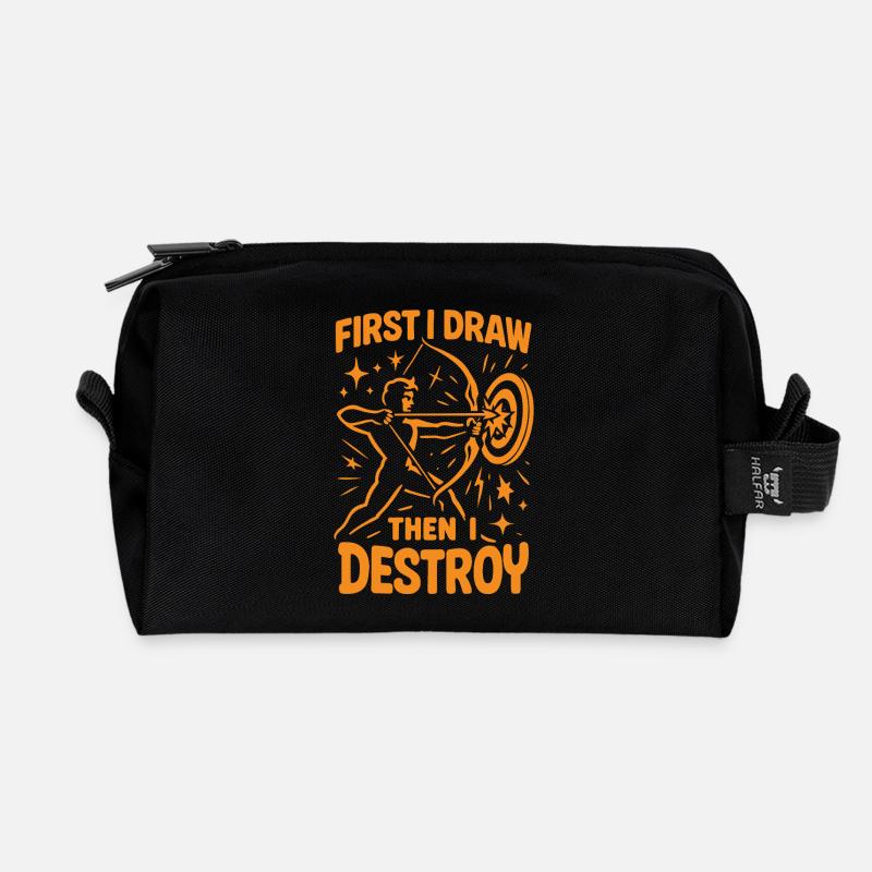 Erst Ziehe Ich, Dann Zerstöre Ich Bogenschießen - Recycelte Kulturtasche - Schwarz