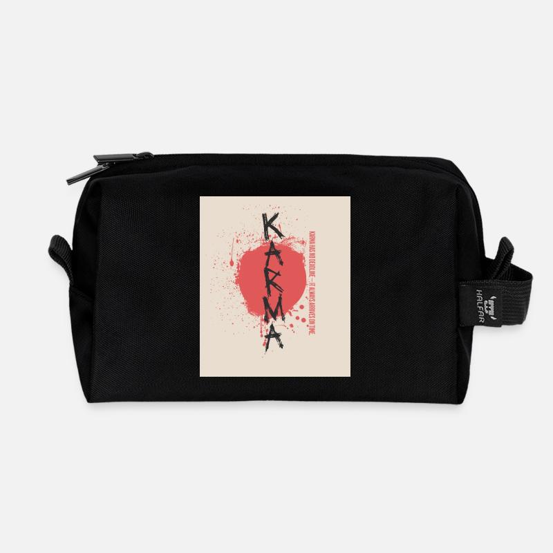 Karma hat keine Deadline Sprüche Shirt - Recycelte Kulturtasche - Schwarz