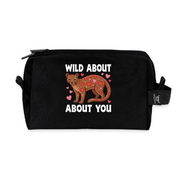 Wild About You Fossa Animal Valentine Liebeswortspiel - Recycelte Kulturtasche - Schwarz - Vorne