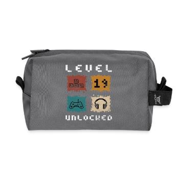 Level 19 freigeschaltet - Recycelte Kulturtasche - Anthrazit - Vorne