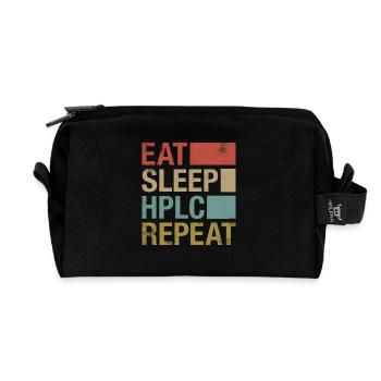HPLC Performance Chromatography Retro Sleep Repeat - Recycelte Kulturtasche - Schwarz - Vorne