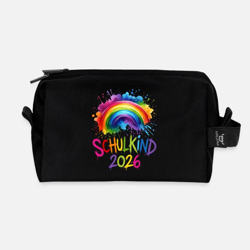 Schulkind 2026 Regenbogen - Recycelte Kulturtasche - Schwarz