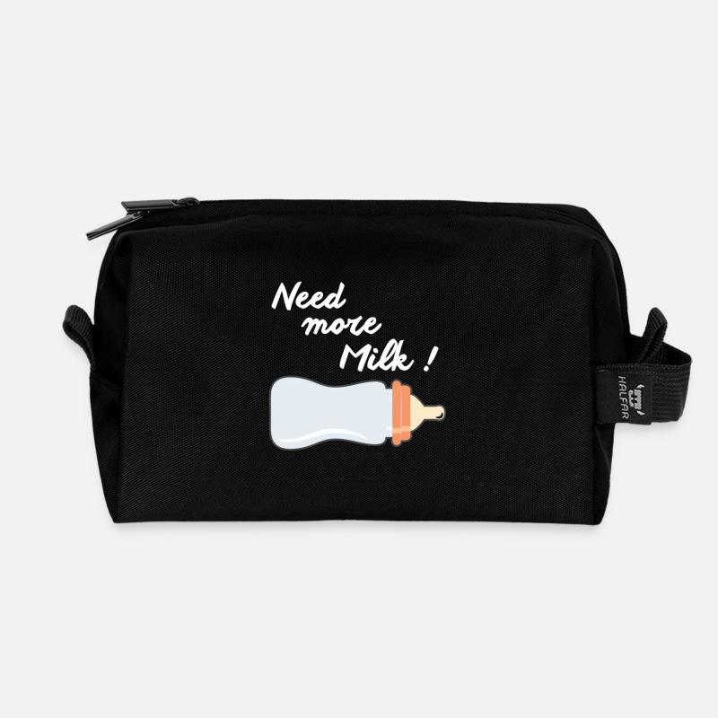 Need more milk - funny baby design - Recycelte Kulturtasche - Schwarz
