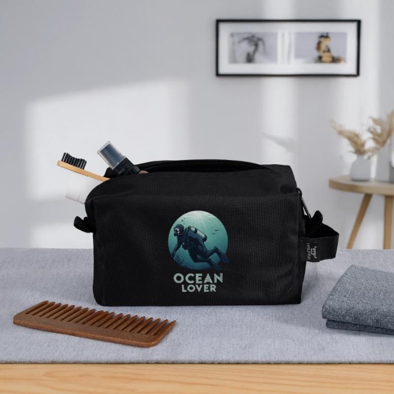 Plongeur amoureux de l’océan Trousse de toilette en tissu recyclé
