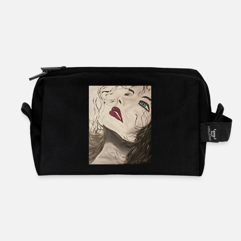 Expressionistisches Porträt mit Blauem Blick - Recycelte Kulturtasche - Schwarz
