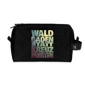 Waldbaden statt Kreuzfahrten - Recycelte Kulturtasche - Schwarz - Vorne