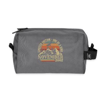 Born in November 2002 - Birthday November 2002 - Recycled Toiletry Zip Bag - anthracite - Front