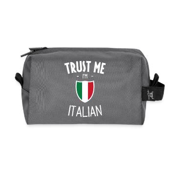 Trust Me I'm Italian - Recycelte Kulturtasche - Anthrazit - Vorne