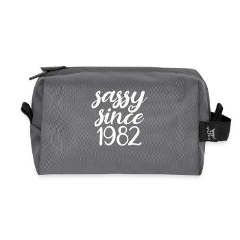 Sassy Since 1982 Funny 40th Birthday Men & Women - Recycled Toiletry Zip Bag - anthracite - Front