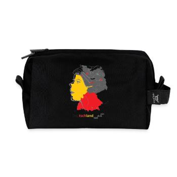 Landkarte mit stylischer Frau und Nationalfarben - Recycelte Kulturtasche - Schwarz - Vorne