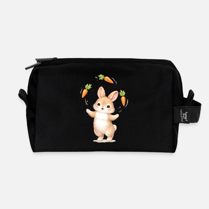 Süßer Hase jongliert Karotten  - Recycelte Kulturtasche - Schwarz