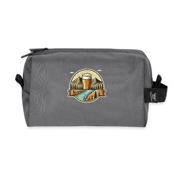 Bergbier-Abenteuer-Abzeichen-Design - Recycelte Kulturtasche - Anthrazit - Vorne