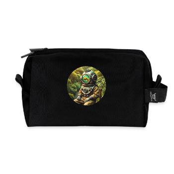 Poisson en combinaison de plongée - Rond - Trousse de toilette en tissu recyclé - noir - Devant