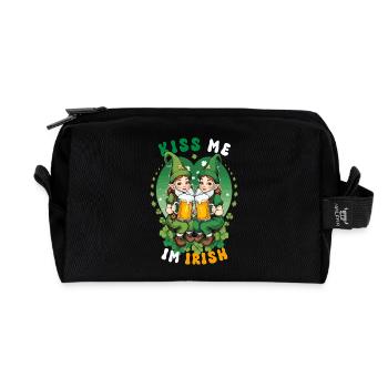 Kiss me, I'm Irish - Recycled Toiletry Zip Bag - black - Front